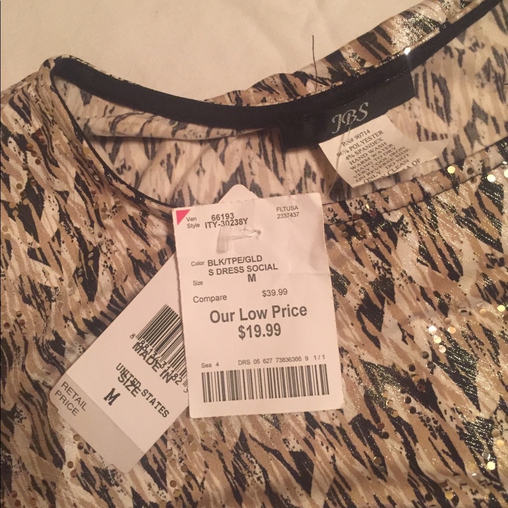 Nwt $19.99 Blouse size M.